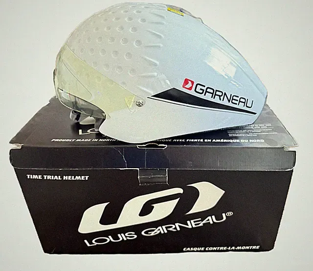 Louis Garneau Vorttice Aero Time Trial Triathlon Helmet Medium 56-59cm White NOS