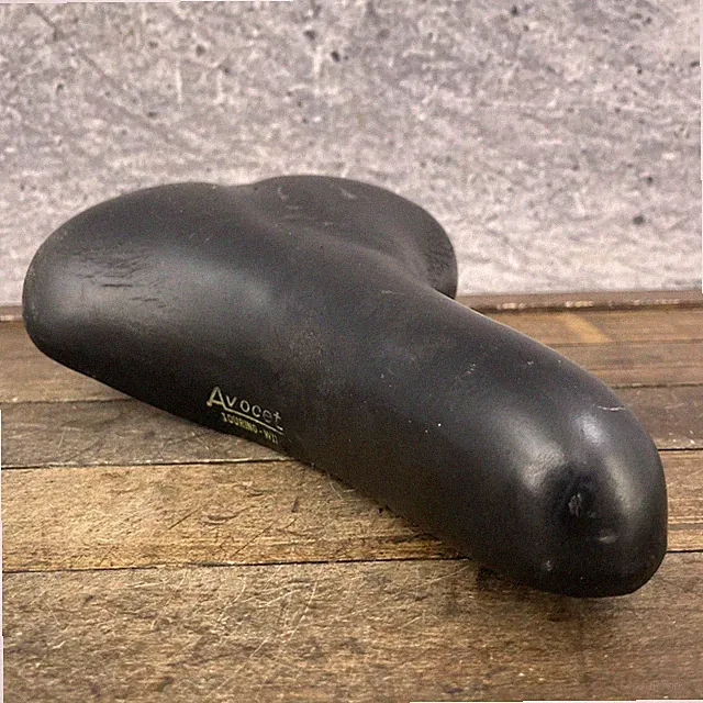 Vintage Avocet Touring-WII Bicycle Saddle Seat Black Wide 370g Road Bike Italy
